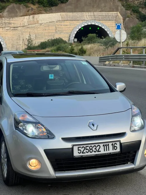 Renault Clio 3 2011 Night and Day