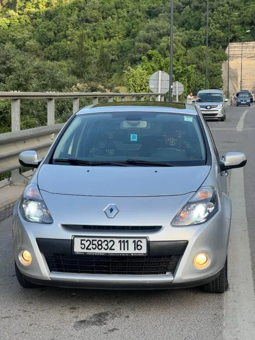 Renault Clio 3 2011 Night and Day
