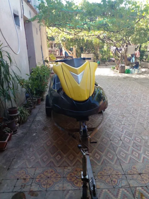 Jet ski