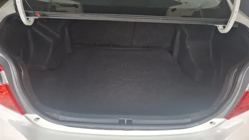 Toyota Yaris Sedan 2015 Play