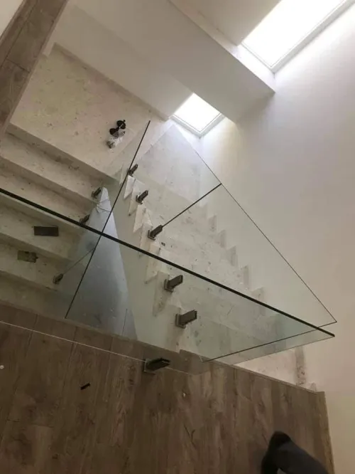 Leban glass