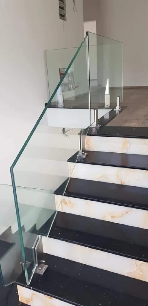 Leban glass