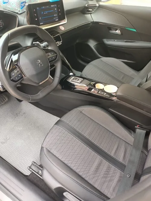Peugeot 208 2022 Allure