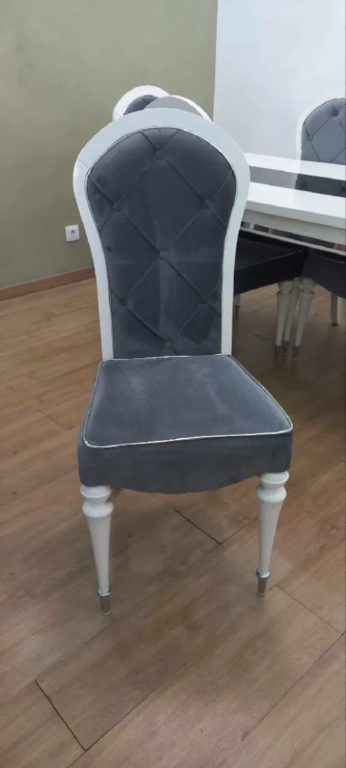 Table rubis blanche 6 chaises Tissus verona 57