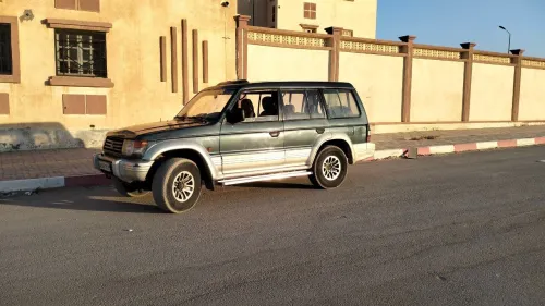 Mitsubishi Pajero Court 1992 Pajero Court