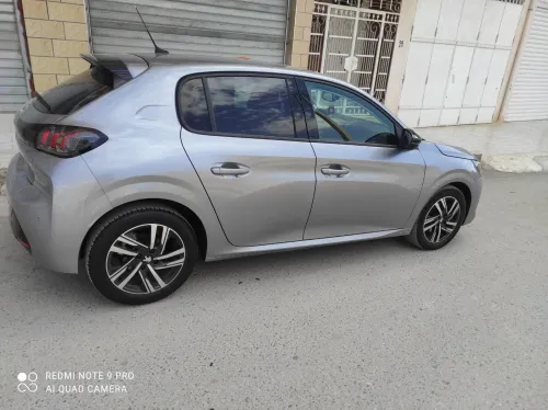 Peugeot 208 2022 Allure