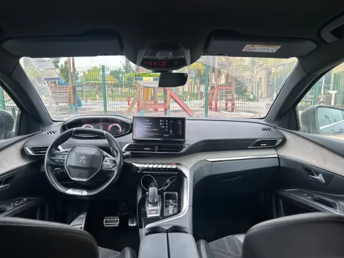 Peugeot 5008 2022 