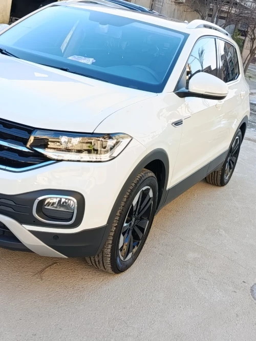 Volkswagen T-Cross 2025 R-line
