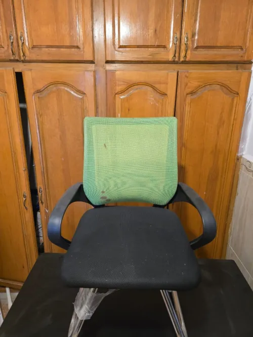 Bureaux et chaise