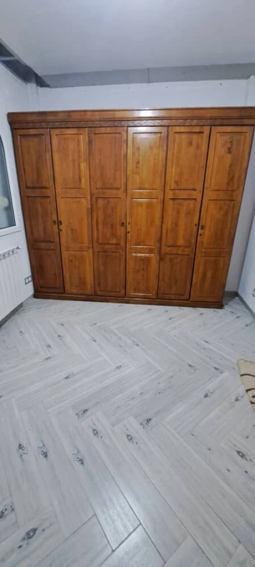armoire +un lit 2 places+ commode