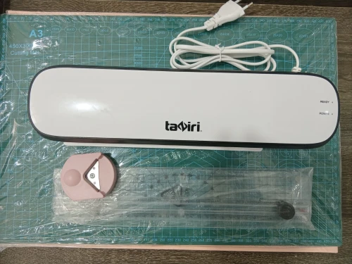 Plastifieuse + Relieuse + Massicot + Planche de découpe