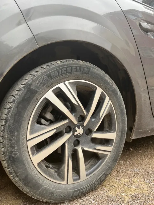 Peugeot 208 2022 Allure