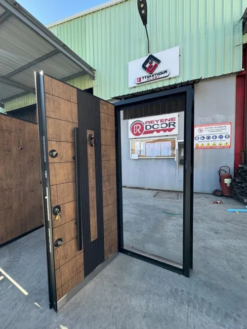 porte blindée extérieur et porte intérieur 