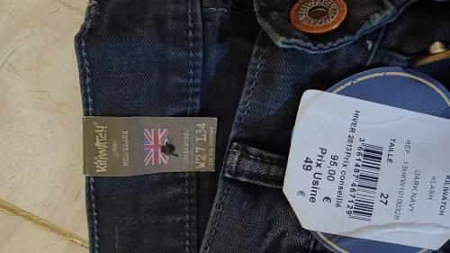 Jean djide taille 27 