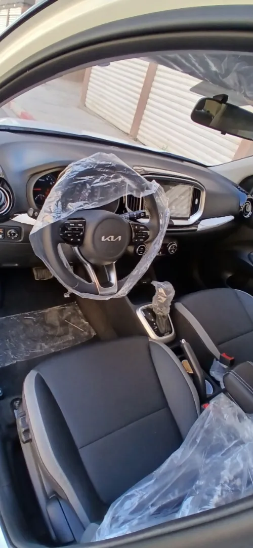 Kia KX1 2026 Luxury tout option