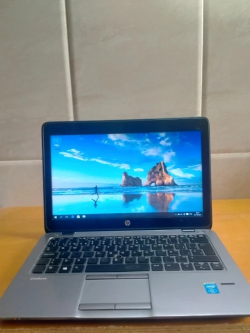 Laptop 