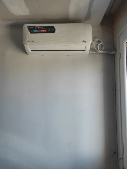 Installation climatiseur demontage charge de gaz maintenance general