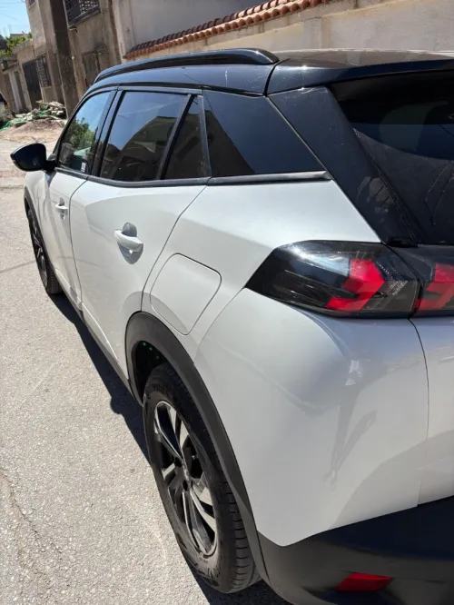 Peugeot 2008 2023 Allure Pack