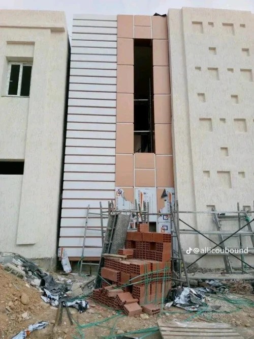 مؤسسة تغليف الواجهات بالاليكوبوند