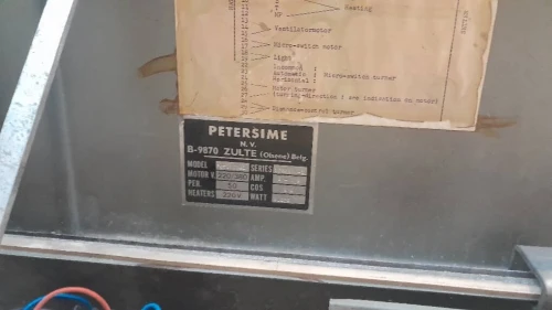 Machines à incubateur poussins