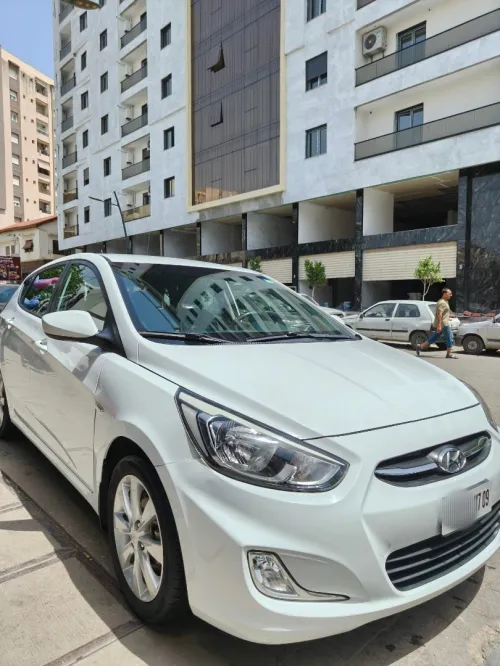 Hyundai Accent RB  5 portes 2017 