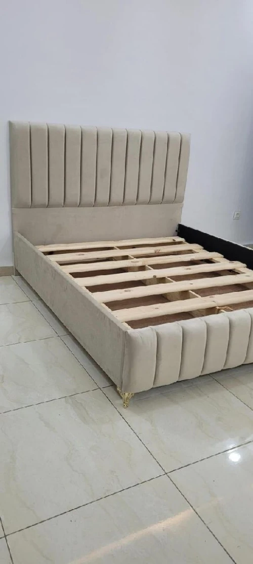 سرير كوفري كابيتوني باج