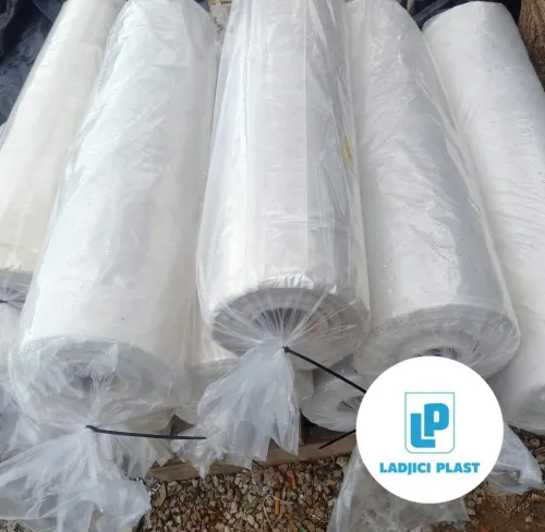 Fabrication des sacs en plastique 