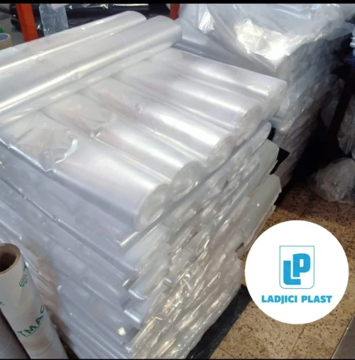 Fabrication des sacs poubelles 