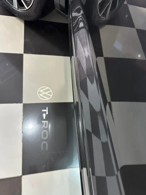 Volkswagen T-Roc 2025 R line Silver edition