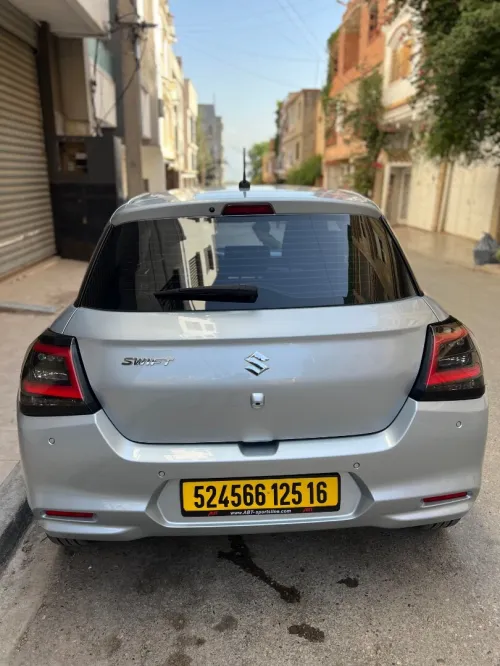 Suzuki Swift 2024 GL Plus 