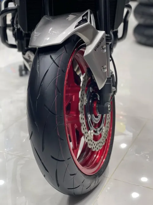 KAWASAKI Z900 2024