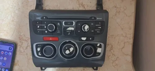 Caje bouton c4
