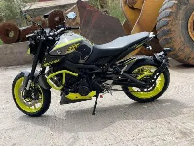 Yamaha Mt09 robo 2018