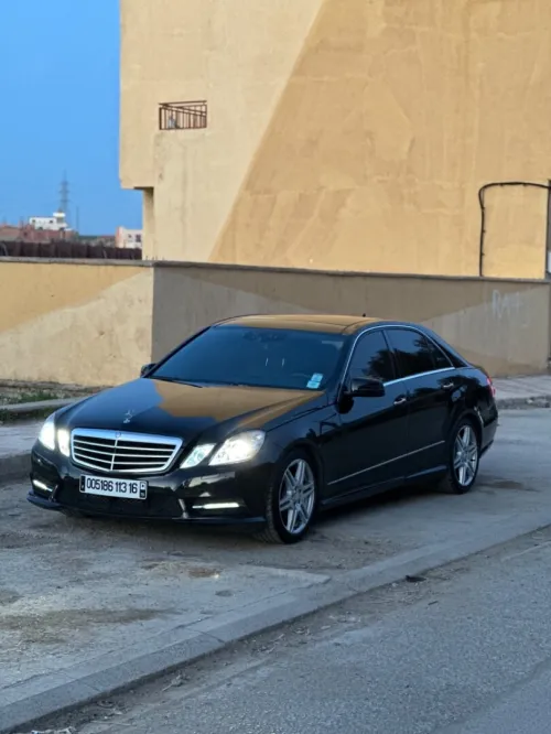 Mercedes Classe E 2013 AVANTGARDE Pack AMG