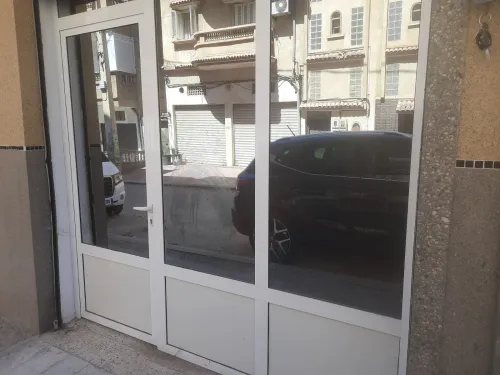 Vitrine pour local 