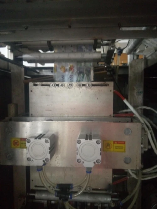 Numéro : 0540055405     Batna.   آلة تعباة و صناعة فلاش و كل السوائل المعبأة ستيك