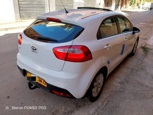Hyundai Accent 2014 Kia Rio RS