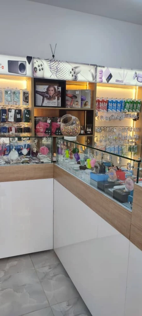 Aménagement magasin et pharmacie تهيئة المحلات والصيدليات