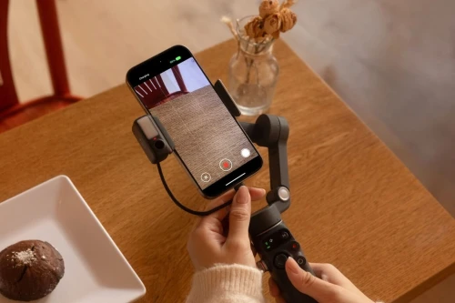 DJI STABILISATEUR OSMO MOBILE 7P