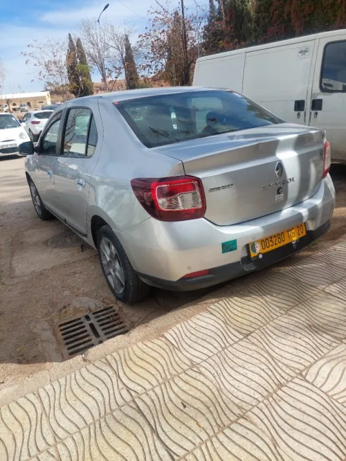 Renault Symbol 2016 Collection