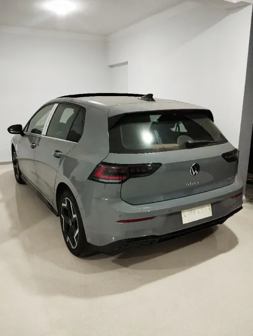 Volkswagen Golf 8 2025 R-Line