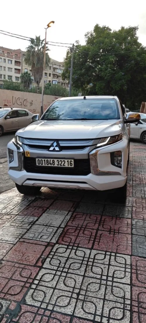Mitsubishi L200 2022 Double cabine sportero