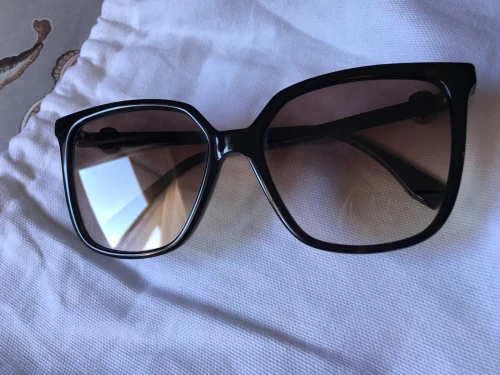 lunette FENDI original