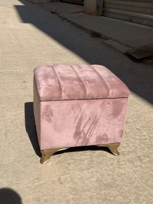 Pouf simple et coffret sur commande 