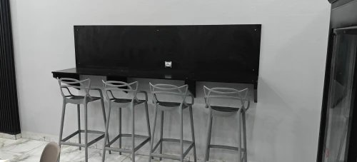tablette murale + 4 chaises de bar