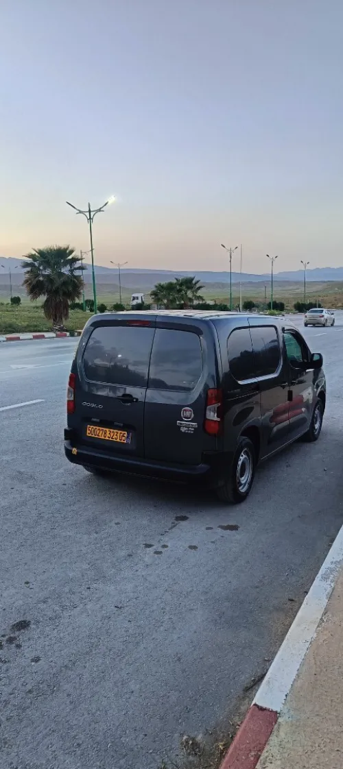 Fiat Doblo 2023 Italie