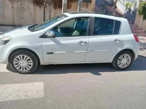 Renault Clio 3 2011 Night and Day