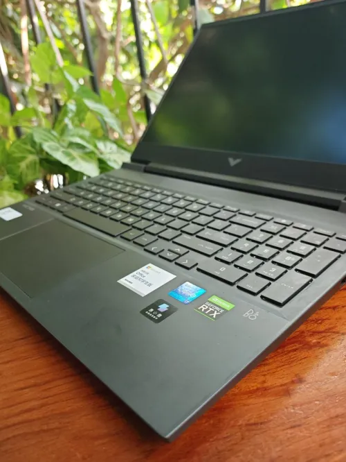 HP Victus