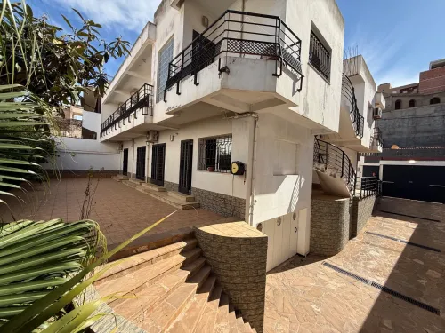 Location vacances Appartement Niveau de villa F5 Oran Oran