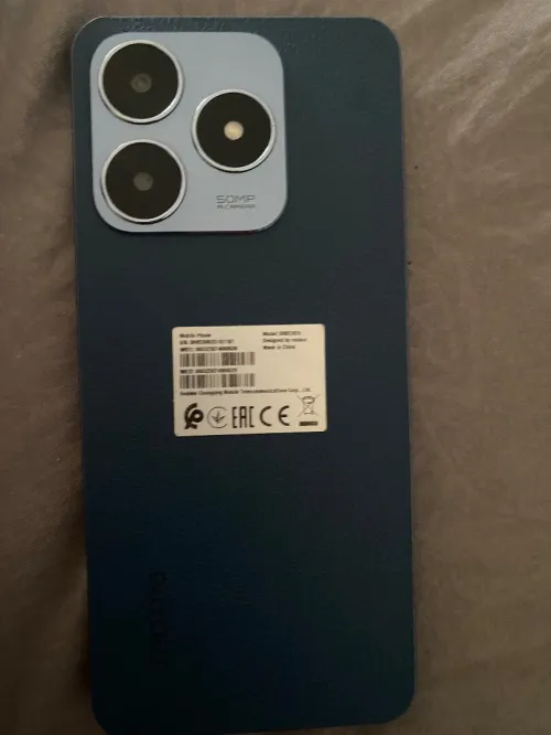 Realme C63